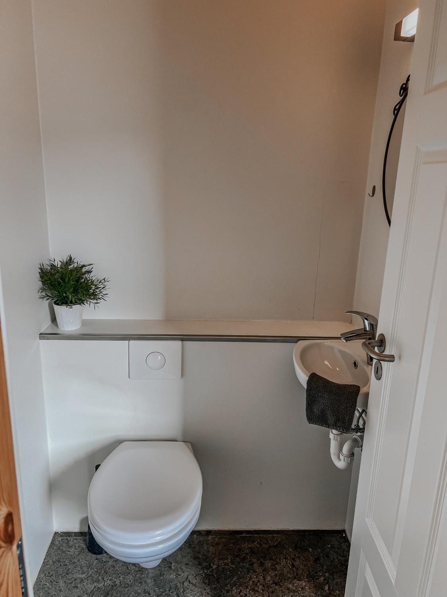 Guesthouse Reynir Vik i Myrdal Bagian luar foto